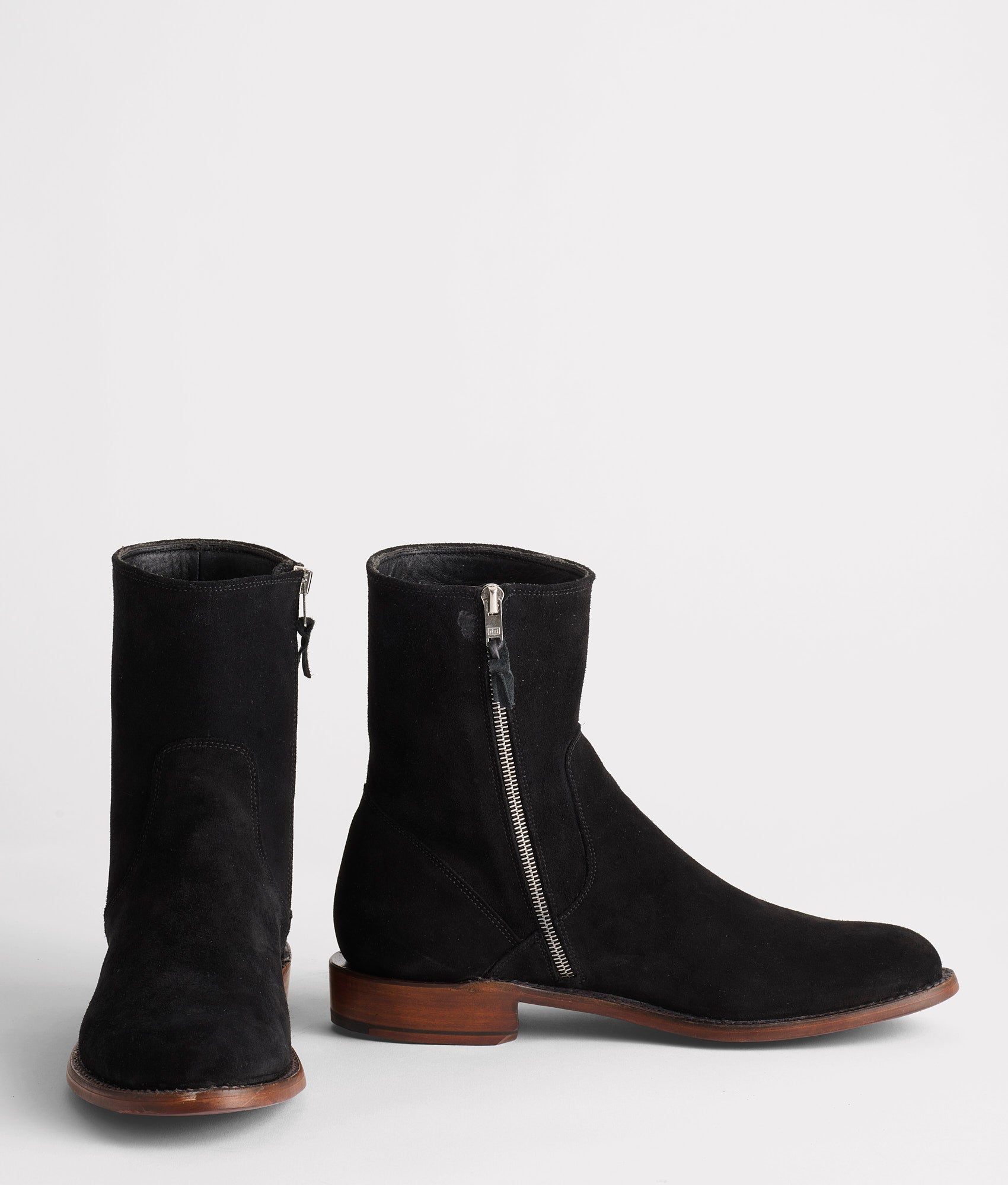 Jonah :: Black - Image 2