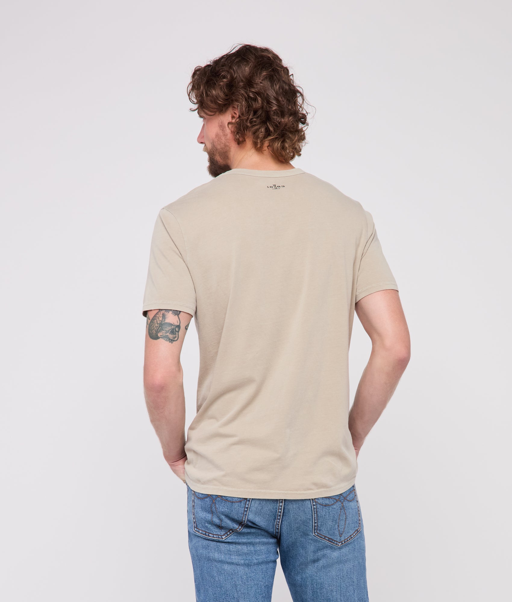 Trail Boss Tee :: Sand - Image 4